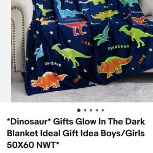Kids throw blanket/  glow in the dark